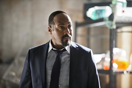Flash Synopsis photos promos l'épisode 2.17