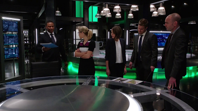Les critiques // Arrow : Saison 4. Episode 16. Broken Hearts. Les critiques // Arrow : Saison 4. Episode 16. Broken Hearts.