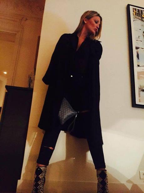 LOOK DU JOUR: BLACK MAGIC WOMAN...PAR CHRISTY LOOK DU JOUR: BLACK MAGIC WOMAN...PAR CHRISTY