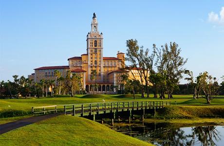 « Hole-in-One » – parcours de golf de légende au Biltmore Hotel « Hole-in-One » – parcours de golf de légende au Biltmore Hotel