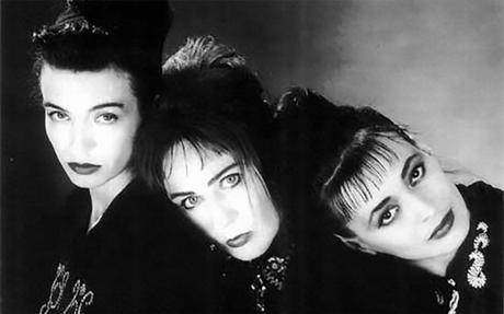 MUSIC | La mystique féminine MUSIC | La mystique féminine