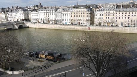 -Paris- La terrasse panoramique de l'Institut du Monde Arabe