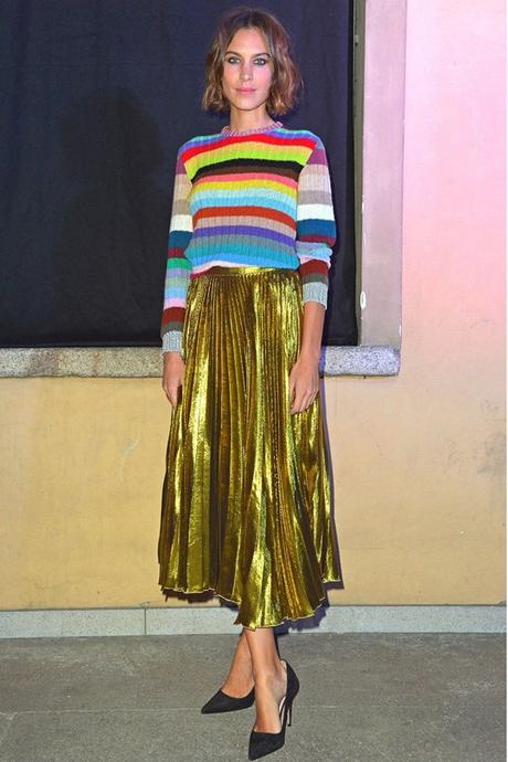 COMMENT PORTER LA JUPE MI–LONGUE MÉTALLISÉE? alexa_chung_rexfeatures
