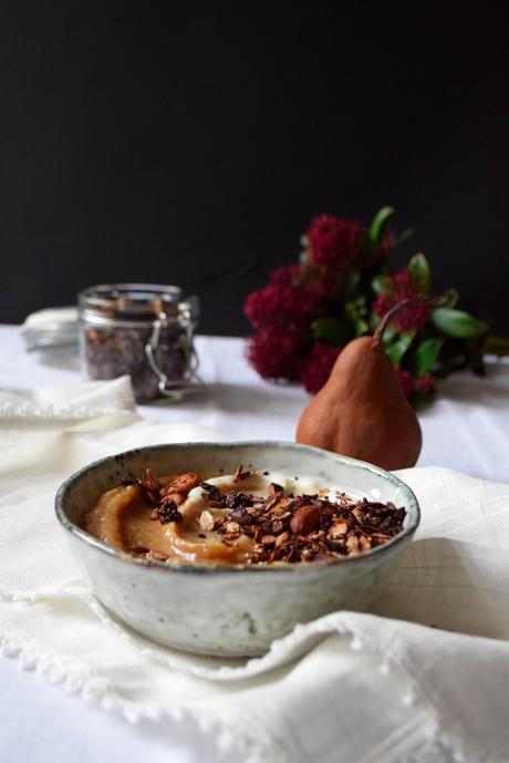 Compote poire & cardamome recette compote poire cardamome pauvre en sucre granola amarante chocolat