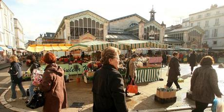 Agglomération de La Rochelle : la population augmente... et vieillit Le nombre de résidents de plus de 65 ans a bondi de 12,8 % dans l'agglomération entre 2007 et 2012, contre 9,3 % dans un référentiel d’agglomérations comparables