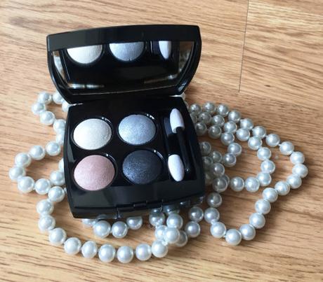 Les sautoirs de Coco Chanel perles palette 4 fards Tissé Ombre de Lune