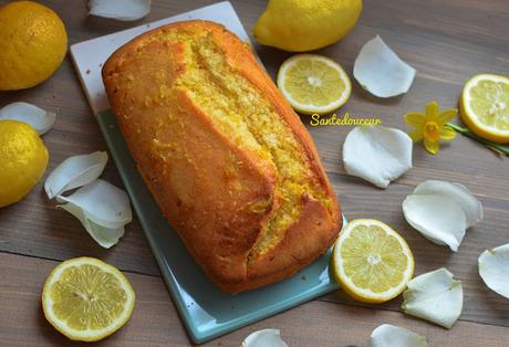 Cake au citron sans gluten sans lait : glaçage sans sucre Cake au citron sans gluten sans lait : glaçage sans sucre