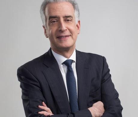 Patrick Daher devient Président du Groupe DAHER et Didier Kayat lui succède au poste de CEO Patrick Daher devient Président du Groupe DAHER et Didier Kayat lui succède au poste de CEO