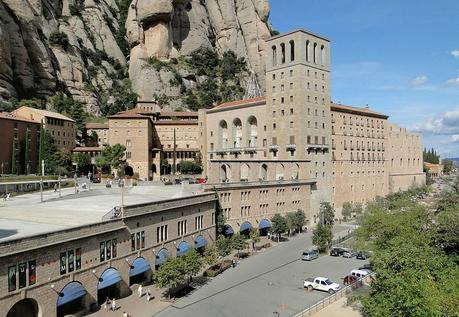 MONASTERE DE MONTSERRAT (Espagne) z12