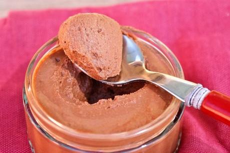 Mousse au chocolat au tofu soyeux Mousse au chocolat vegan Recette végétalienne © Recettes d'ici et d'ailleurs