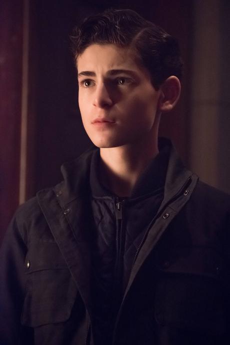 Gotham Synopsis photos promos l'épisode 2.20