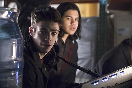 Flash Synopsis photos promos l'épisode 2.19