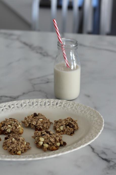 Ma recette de biscuits déjeuner sans farine, avec boisson aux amandes Ma recette de biscuits déjeuner sans farine, avec boisson aux amandes