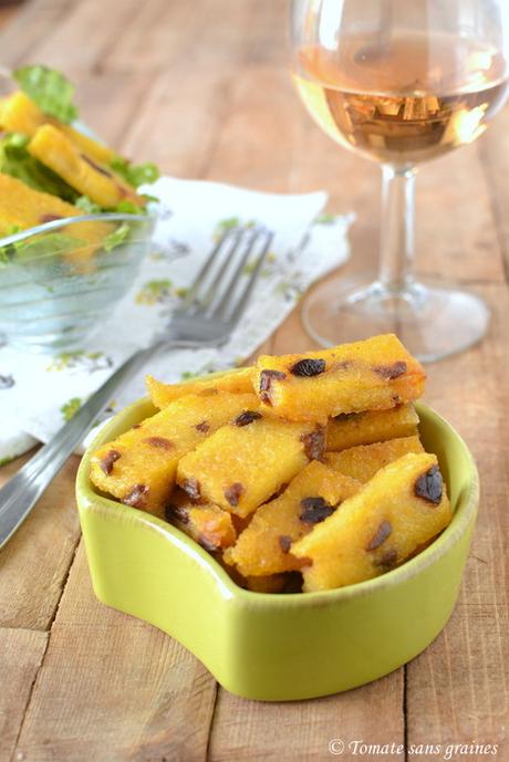 Bâtonnets de polenta aux olives noires Bâtonnets de polenta