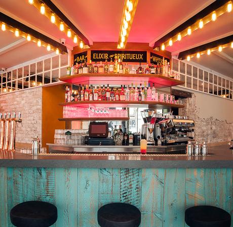 Restaurant la Mère Pouchet par Michael Malapert Restaurant la Mère Pouchet par Michael Malapert - Photographie : Sébastien Veronese