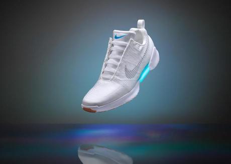 Nike et le laçage automatique, ça devient sérieux! Nike et le laçage automatique, ça devient sérieux!