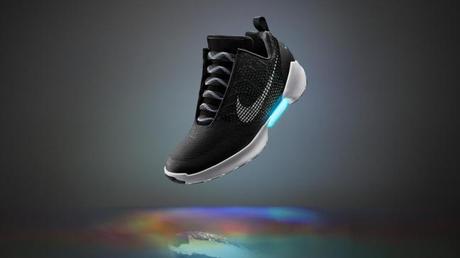 Nike et le laçage automatique, ça devient sérieux! Nike et le laçage automatique, ça devient sérieux!