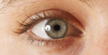 Google travaille sur un dispositif intraoculaire injectable sous forme liquide