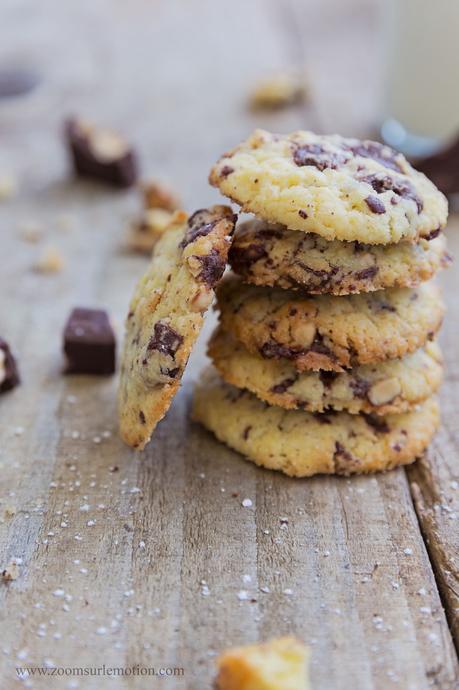 Cookies au chocolat noir & noisettes