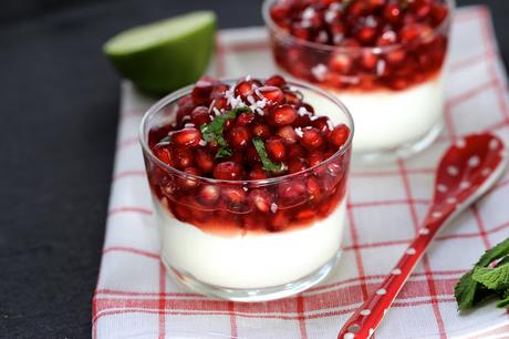 dessert light, léger , verrine de yaourt à la grenade grenade, citron vert , yaourt à la grecque , desset léger