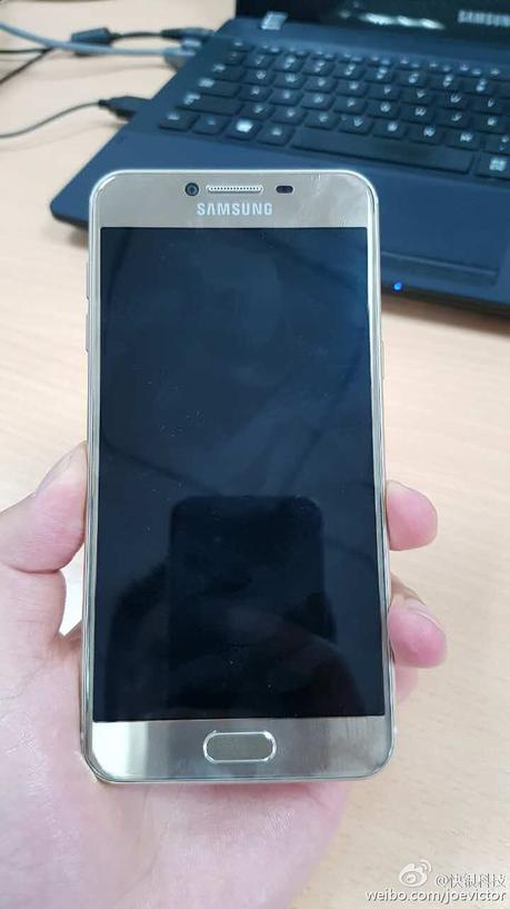 Serait-ce le Samsung Galaxy C5 ? Serait-ce le Samsung Galaxy C5 ?
