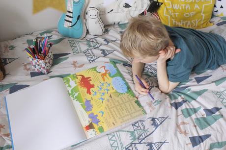 Un lit cabane tout en simplicité. Un lit cabane tout en simplicité.