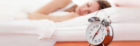 4 astuces pour perdre du poids en dormant • Minceur