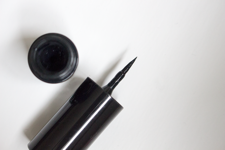 Fingertip Eyeliner de Sephora, gadget ou vraie innovation ? fingertip eyeliner sephora