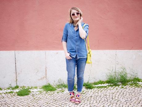 Les Sandales à Pompon Les Sandales à Pompon