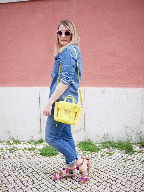 Les Sandales à Pompon Les Sandales à Pompon