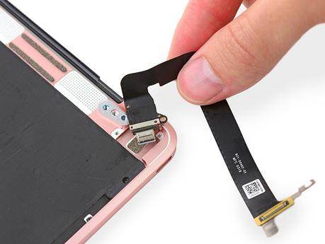 iFixit : réparer le MacBook 12 pouces de 2016 est un calvaire iFixit-MacBook-2016-002