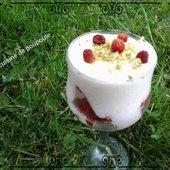 Les fraises Mousse à la vanille, fraise et pistache au thermomix défis culinaire #2 - La cuisine de poupoule