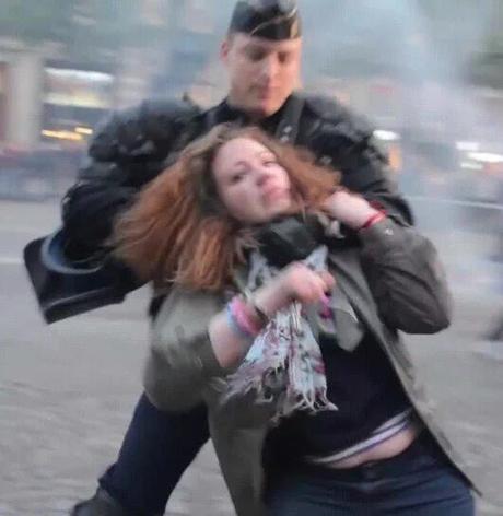 C’est l’histoire d’une photo… #LMPT #antifa CirWUW5W0AAdIFr