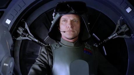 Ces acteurs vus dans Game Of Thrones, Doctor Who et Harry Potter Ici avec un joli casque