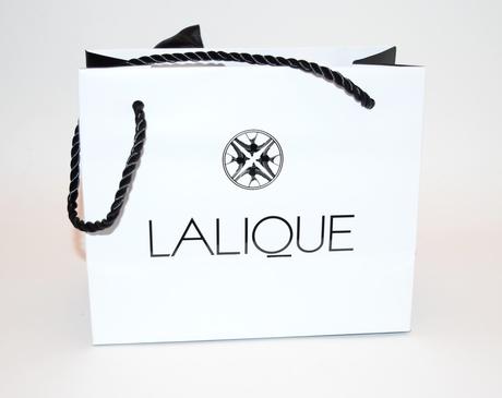 Lalique White, eau de toilette raffinée. Test & avis Lalique white
