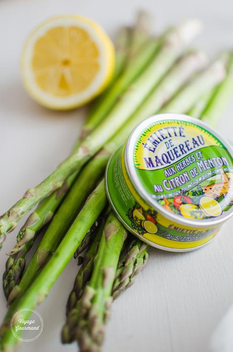 Quiche printanière aux asperges, fèves, petits pois et émietté de maquereau (IG bas) Tarte printanière aux asperges, fèves et petits pois
