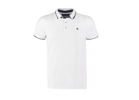 Chic ou sportswear, le polo a la cote Chic ou sportswear, le polo a la cote
