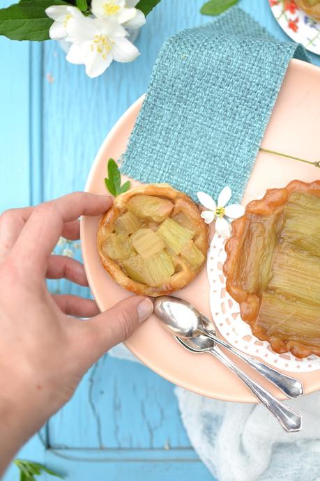 Tartelettes tatin à la rhubarbe Tartelettes tatin à la rhubarbe