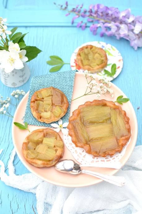 Tartelettes tatin à la rhubarbe Tartelettes tatin à la rhubarbe