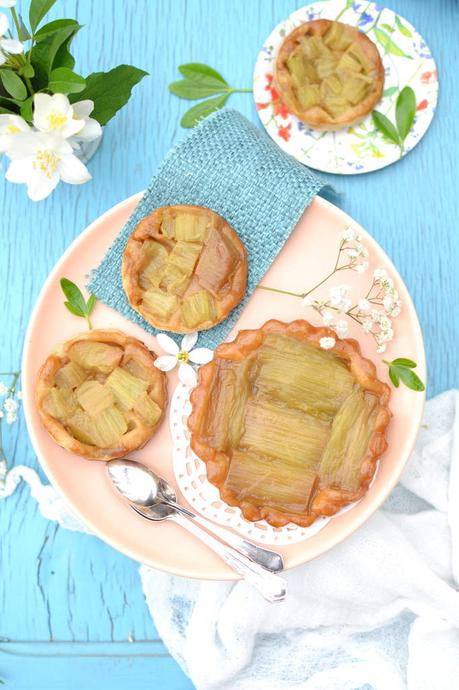 Tartelettes tatin à la rhubarbe Tartelettes tatin à la rhubarbe