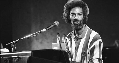 Michael Jackson et Stevie Wonder chantent Master Blaster au Madison Square Garden, en 1980 - par Gil Scott-Heron gil-1800-1396440708-750x400