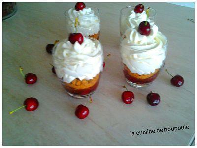 Verrines cerises, mascarponne et spéculoos au thermomix ou sans Verrines cerises, mascarponne et spéculoos au thermomix ou sans