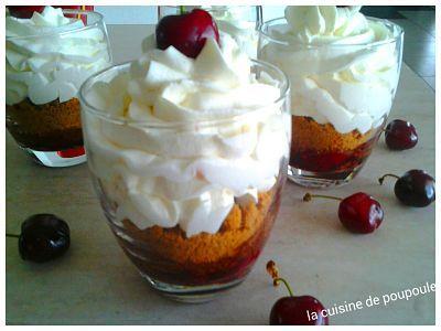 Verrines cerises, mascarponne et spéculoos au thermomix ou sans Verrines cerises, mascarponne et spéculoos au thermomix ou sans