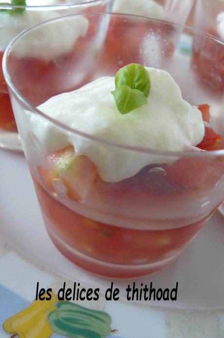 verrine aux 2 tomates et sa mousse au basilic verrine aux 2 tomates et sa mousse au basilic