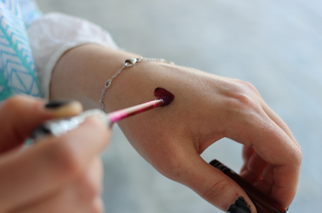 Le rouge à lèvres Vampira par Kat Von D blog beaute nantes vampira kat von D