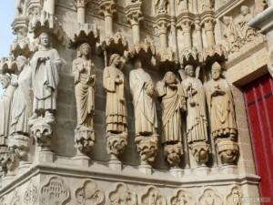 [Amiens - Corbie] Vol des reliques de Saint Gentien