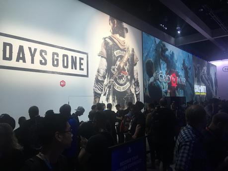 Les kiosques de Sony et Microsoft en photos e32016_playstation01