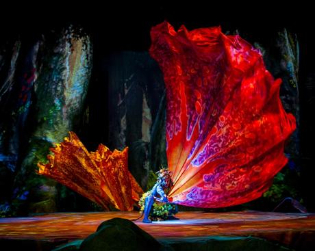 TORUK - Le premier envoi, crédits : Errisson Lawrence © 2015 Cirque du Soleil, costumes Kym Barrett