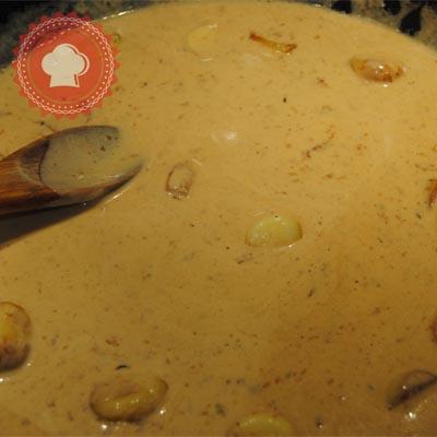 Filet mignon en sauce aux gousses d’ail filet mignon ail12