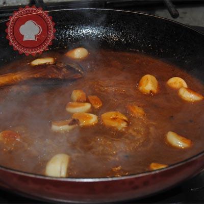 Filet mignon en sauce aux gousses d’ail filet mignon ail11